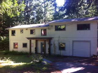Photo 4: 2259 GAIL Road: Roberts Creek House for sale in "ROBERTS CREEK" (Sunshine Coast)  : MLS®# R2088864