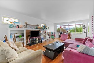 Photo 2: 3739 W 14TH Avenue in Vancouver: Point Grey House for sale (Vancouver West)  : MLS®# R2879106