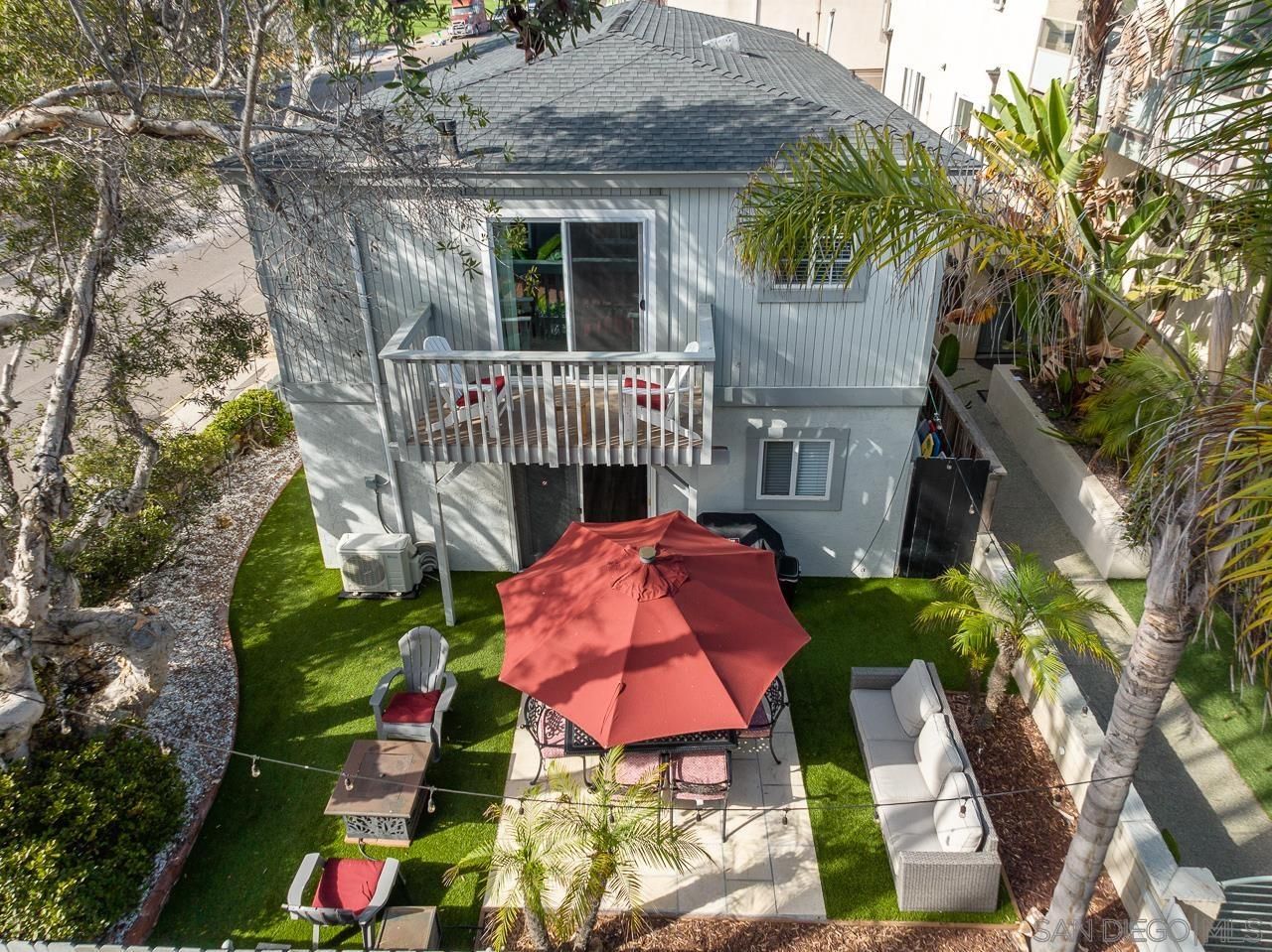 Main Photo: MISSION BEACH Property for sale: 804 Ensenada Ct in San Diego