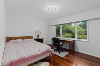 Photo 14: 4735 CEDARCREST Avenue in North Vancouver: Canyon Heights NV House for sale : MLS®# R2697211
