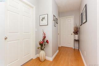 Photo 5: 724 Heaslip Pl in VICTORIA: Co Hatley Park House for sale (Colwood)  : MLS®# 794376