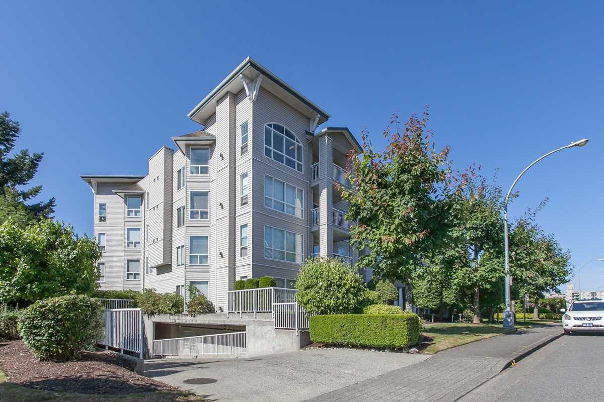 Main Photo: 304 32120 MT. WADDINGTON Avenue in Abbotsford: Abbotsford West Condo for sale in "The Laurelwood" : MLS®# R2228926