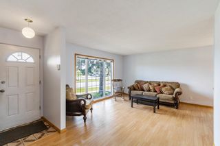 Photo 4: 831 Forest Place SE in Calgary: Forest Heights Detached for sale : MLS®# A1226049