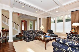 Photo 2: 6177 MACKENZIE Street in Vancouver: Kerrisdale House for sale (Vancouver West)  : MLS®# R2428304