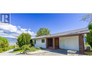 Photo 4: 6008 Happy Valley Road in Summerland: House for sale : MLS®# 10305763