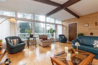 Photo 2: 919 Parklands Dr in VICTORIA: Es Gorge Vale House for sale (Esquimalt)  : MLS®# 802008