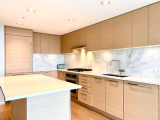 Photo 2: 3602 6700 DUNBLANE Avenue in Burnaby: Metrotown Condo for sale in "Vittorio" (Burnaby South)  : MLS®# R2788092