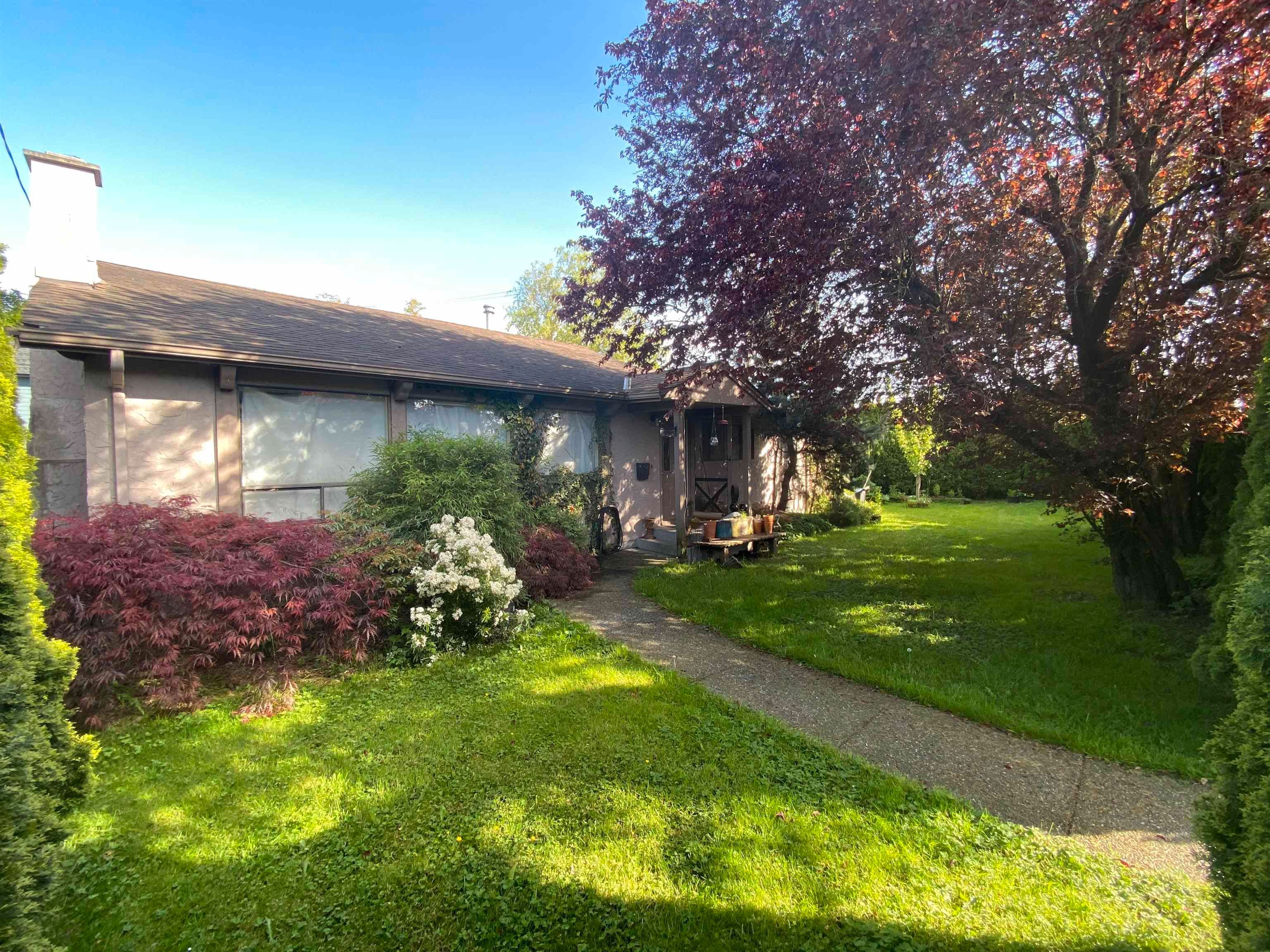Main Photo: 5114 WESTMINSTER Avenue in Delta: Hawthorne House for sale (Ladner)  : MLS®# R2693043