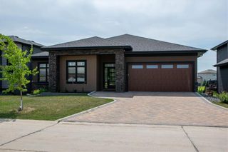 Main Photo: 22 Lake Bend Road in Winnipeg: Bridgwater Lakes Residential for sale (1R)  : MLS®# 202406807