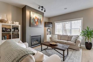 Photo 11: 93 SOMME Boulevard SW in Calgary: Garrison Woods Row/Townhouse for sale : MLS®# C4241800
