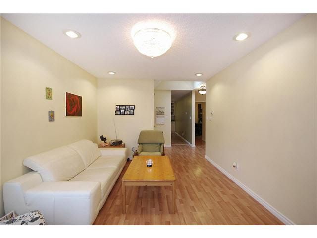 Photo 6: Photos: 2547 BURIAN Drive in Coquitlam: Coquitlam East 1/2 Duplex for sale : MLS®# V1119214