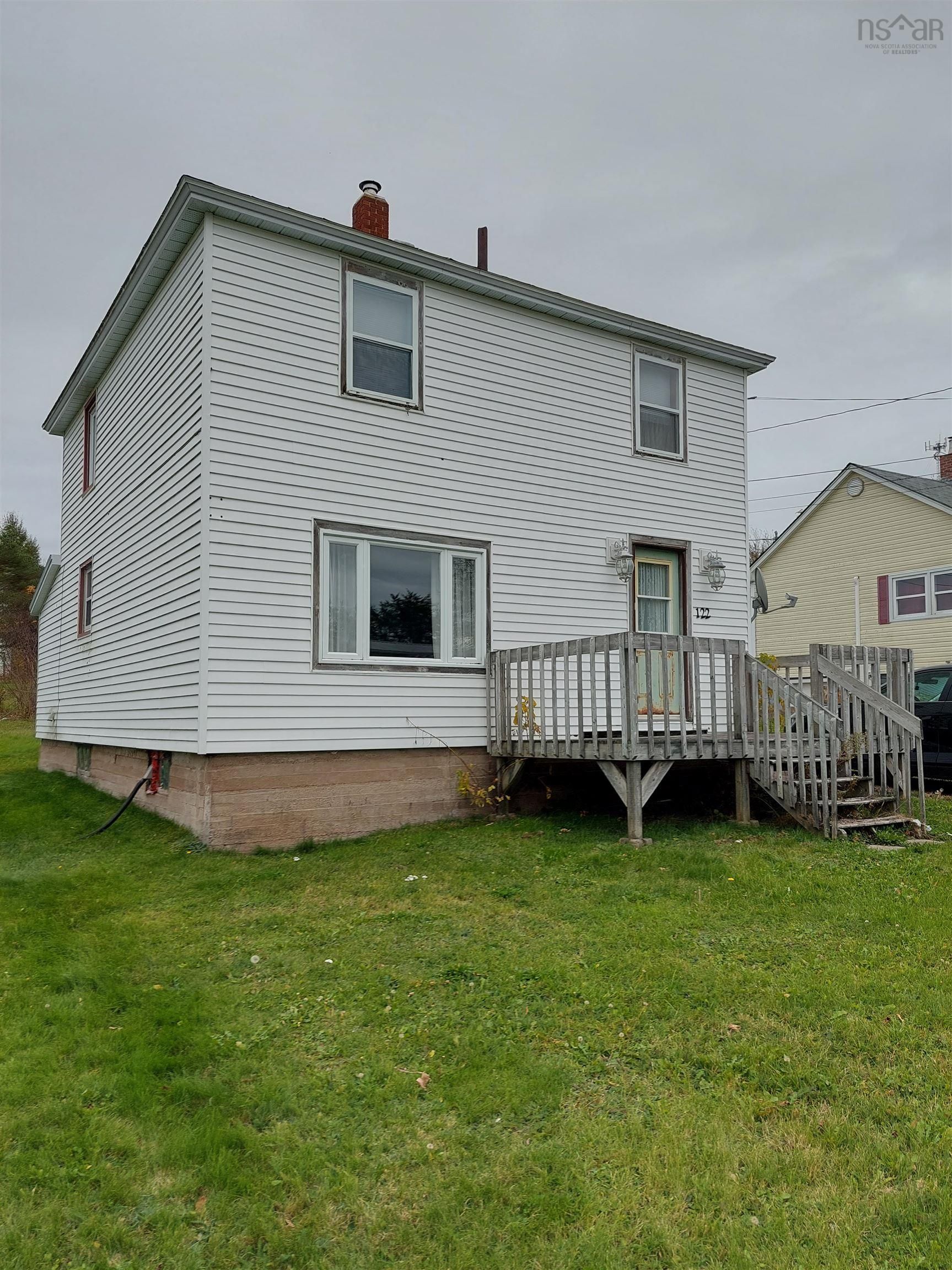 Main Photo: 122 Victoria Street in Springhill: 102S-South of Hwy 104, Parrsboro Residential for sale (Northern Region)  : MLS®# 202224864