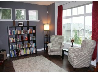 Photo 2: 43 6299 144TH Street in Surrey: Sullivan Station Townhouse for sale in "Altura" : MLS®# F1418552