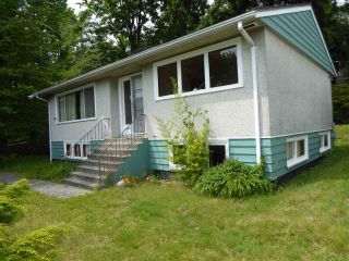 Photo 2: 5055 PATRICK Street in Burnaby: South Slope House for sale (Burnaby South)  : MLS®# R2175438