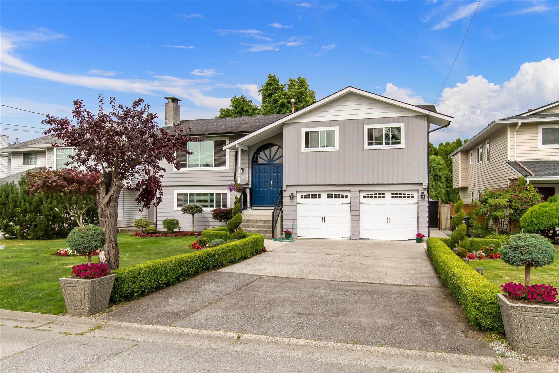 Main Photo: 3182 RAE Street in Port Coquitlam: Riverwood House for sale in "BROOKSIDE MEADOWS" : MLS®# R2408399