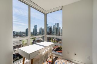 Photo 18: 2301 1201 MARINASIDE Crescent in Vancouver: Yaletown Condo for sale (Vancouver West)  : MLS®# R2815801