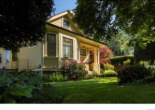 Photo 3: 363 Sunset Ave in Oak Bay: OB Gonzales House for sale : MLS®# 932168