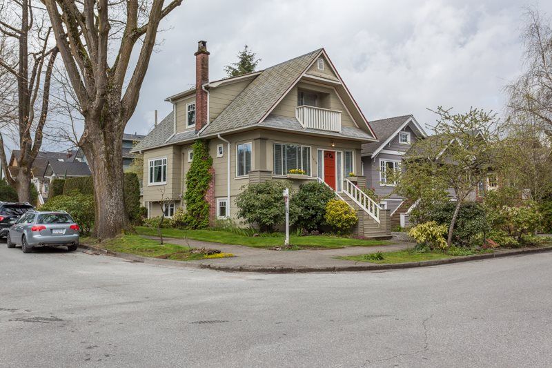 Main Photo: 3849 CLARK DRIVE in Vancouver: Knight House for sale (Vancouver East)  : MLS®# R2158499