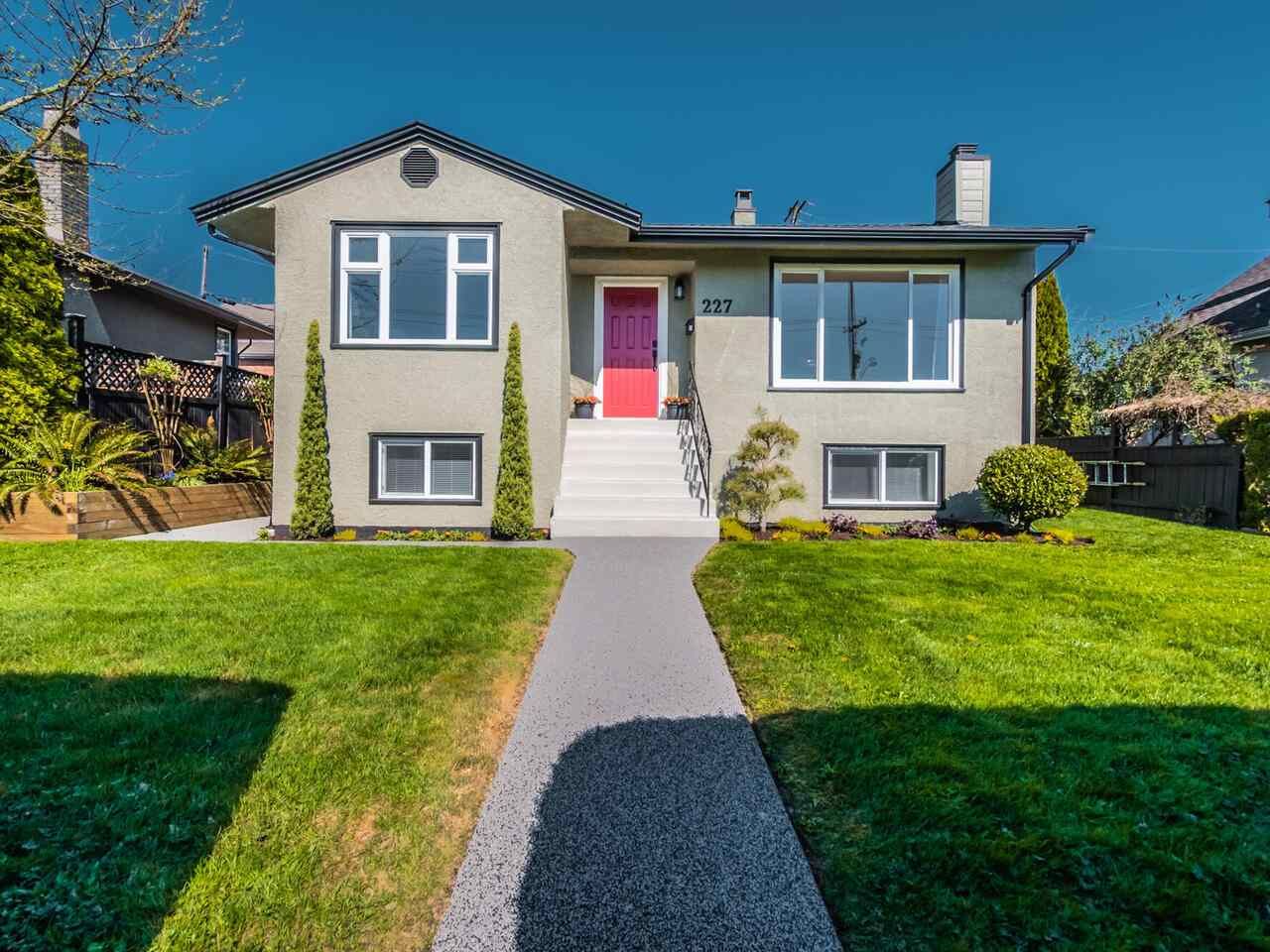 Main Photo: 227 E EIGHTH Avenue in New Westminster: The Heights NW House for sale : MLS®# R2568928