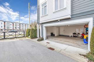 Photo 4: 48 7665 209 Street in Langley: Willoughby Heights Townhouse for sale : MLS®# R2841857