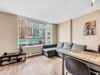 Photo 4: 606 438 SEYMOUR Street in Vancouver: Downtown VW Condo for sale in "CONFERENCE PLAZA" (Vancouver West)  : MLS®# R2789829