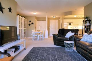 Photo 4: 204 5556 201A Street in Langley: Langley City Condo for sale in "Michaud Gardens" : MLS®# R2446434