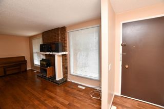 Photo 2: 5924 53 Street NW in Calgary: Dalhousie Detached for sale : MLS®# A1090008