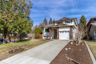 Photo 1: 2171 STIRLING Avenue in Port Coquitlam: Glenwood PQ House for sale : MLS®# R2447100