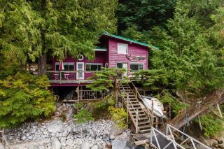 Photo 5: 23 EAST OF CROKER Island in North Vancouver: Indian Arm House for sale in "Helga Bay" : MLS®# R2846068