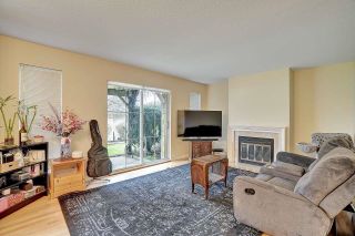Photo 3: 30 6140 192 Street in Surrey: Cloverdale BC Townhouse for sale (Cloverdale)  : MLS®# R2750323