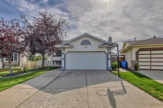 Main Photo: 34 Hidden Vale Court NW in Calgary: Hidden Valley Detached for sale : MLS®# A2079599
