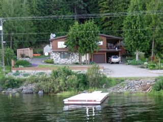 Photo 2: 7655 Squilax Anglemont Road in Anglemont: North Shuswap House for sale (Shuswap)  : MLS®# 10125296