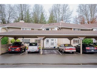 Photo 2: 40 9910 148 Street in Surrey: Guildford Townhouse for sale (North Surrey)  : MLS®# R2635777