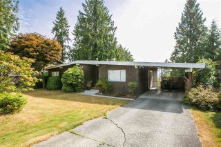 Photo 2: 2987 SURF Crescent in Coquitlam: Ranch Park House for sale : MLS®# R2197011