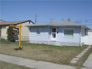 Photo 1: 2001 Alexander Avenue in WINNIPEG: Brooklands / Weston Residential for sale (West Winnipeg)  : MLS®# 1006633