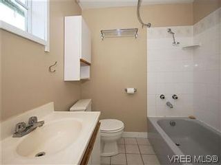 Photo 15: 669 Pine St in VICTORIA: VW Victoria West House for sale (Victoria West)  : MLS®# 560025