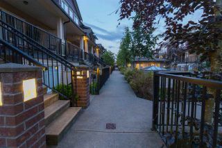 Photo 2: 133 13958 108 Avenue in Surrey: Whalley Townhouse for sale in "AURA" (North Surrey)  : MLS®# R2273283