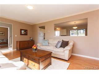 Photo 13: 1068 Costin Ave in VICTORIA: La Langford Proper Half Duplex for sale (Langford)  : MLS®# 635699
