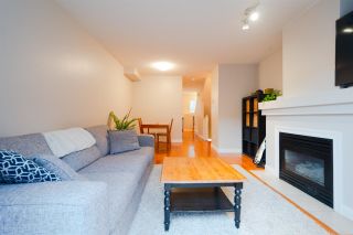 Photo 6: 24 1561 BOOTH Avenue in Coquitlam: Maillardville Townhouse for sale in "COURCELLES" : MLS®# R2319690