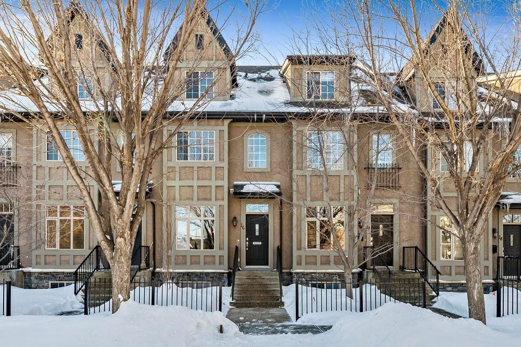 Main Photo: 16 11 Scarpe Drive SW in Calgary: Garrison Woods Row/Townhouse for sale : MLS®# A2032567