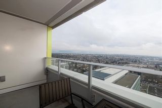 Photo 12: 3208 488 SW MARINE Drive in Vancouver: Marpole Condo for sale in "Marine Gateway" (Vancouver West)  : MLS®# R2845977