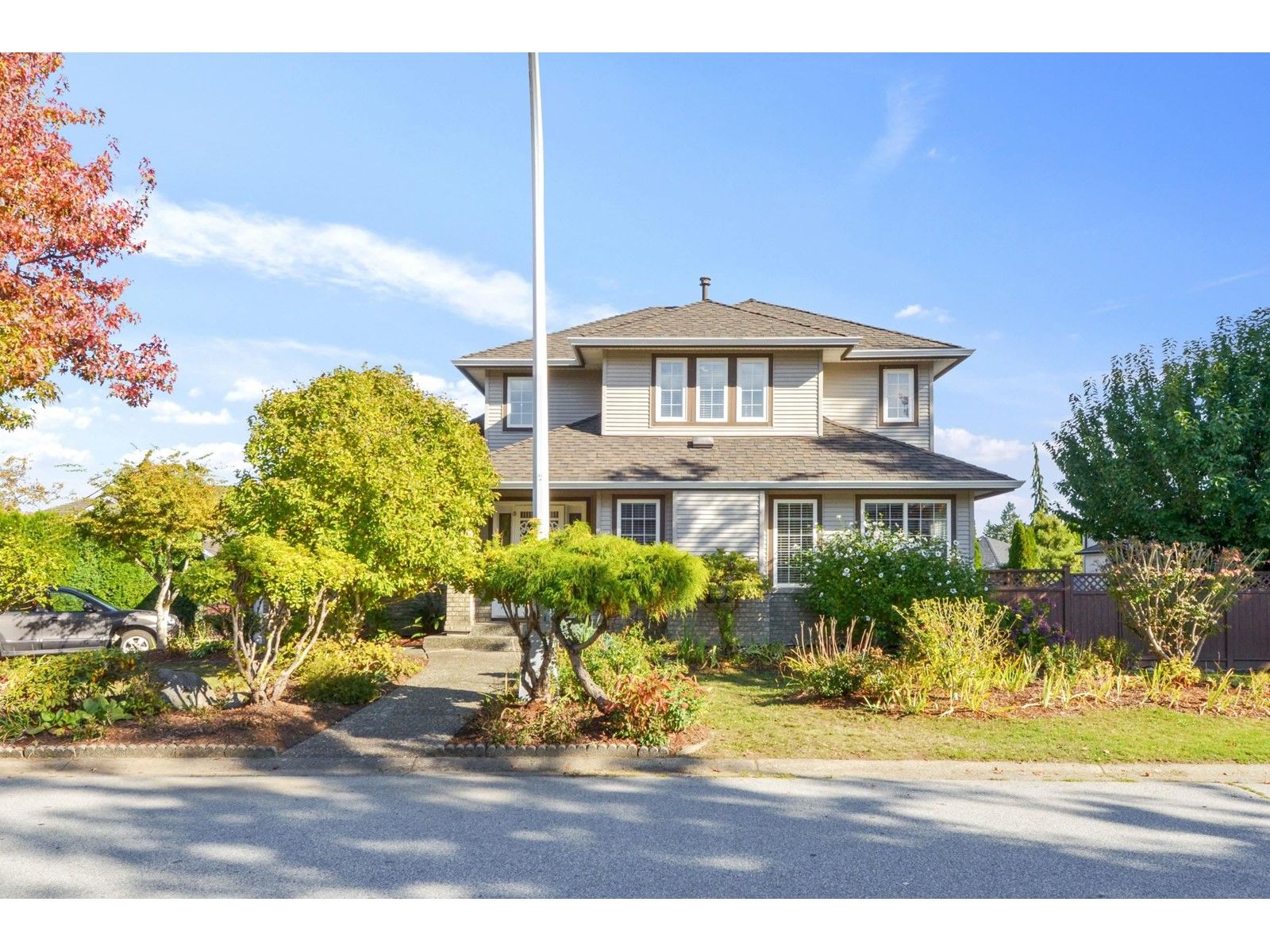 Main Photo: 8078 169 STREET in Surrey: House for sale : MLS®# R2824529