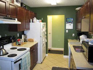 Photo 4: 221 7436 STAVE LAKE Street in Mission: Mission BC Condo for sale : MLS®# R2045100