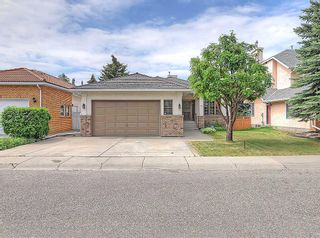 Photo 1: 71 Silverstone Road NW in Calgary: Silver Springs Detached for sale : MLS®# A2056232