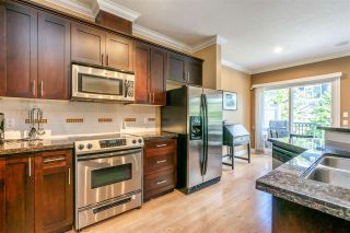 Photo 3: 61 19330 69 Avenue in Surrey: Clayton Townhouse for sale in "Montebello" (Cloverdale)  : MLS®# R2385616