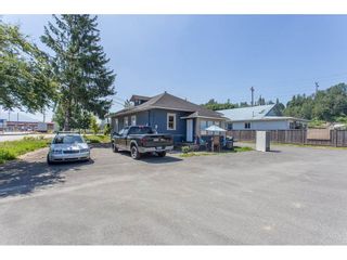 Photo 2: 34595 2ND Avenue in Abbotsford: Poplar House for sale : MLS®# R2174940