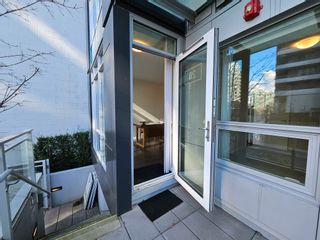 Photo 4: 28 E 1ST Avenue in Vancouver: Mount Pleasant VE Townhouse for sale in "PINNACLE ON THE PARK" (Vancouver East)  : MLS®# R2857395