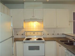 Photo 3: 201 215 12TH Street in New Westminster: Uptown NW Condo for sale in "DISCOVERY REACH" : MLS®# V908912