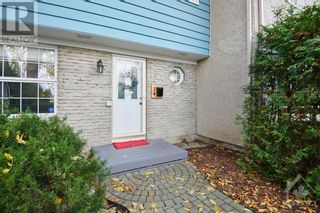 Photo 2: 34 MONTEREY DRIVE in Ottawa: House for sale : MLS®# 1365568