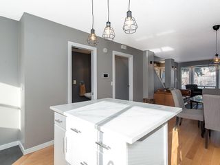 Photo 7: 133 27 Avenue NW in Calgary: Tuxedo Park Detached for sale : MLS®# C4286389
